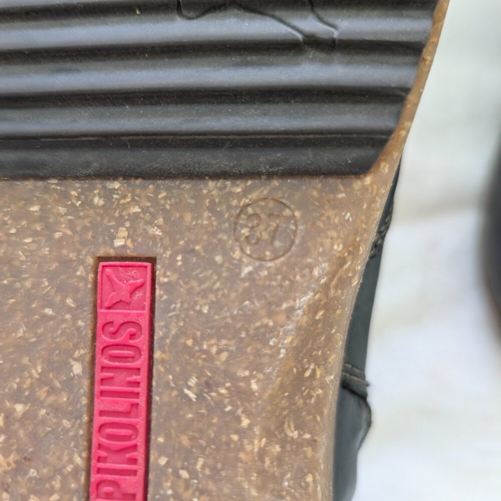 PIKOLINOS GRENADA BLACK LEATHER BOOTIES - WOMENS 37 / SZ 6.5/7 - LIKE NEW - Picture 9 of 9